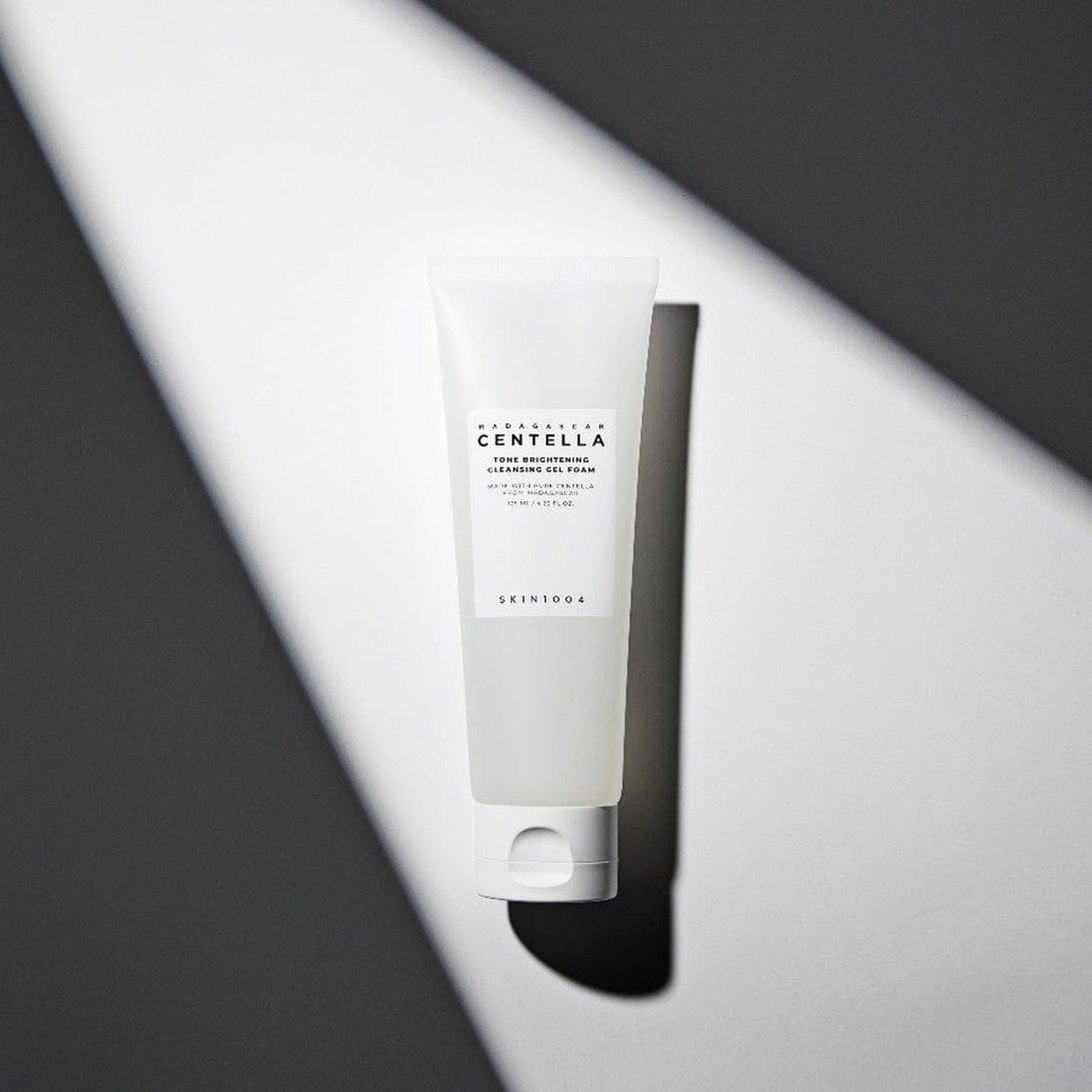 Madagascar Centella Tone Brightening Cleansing Gel Foam 125ml - image 3