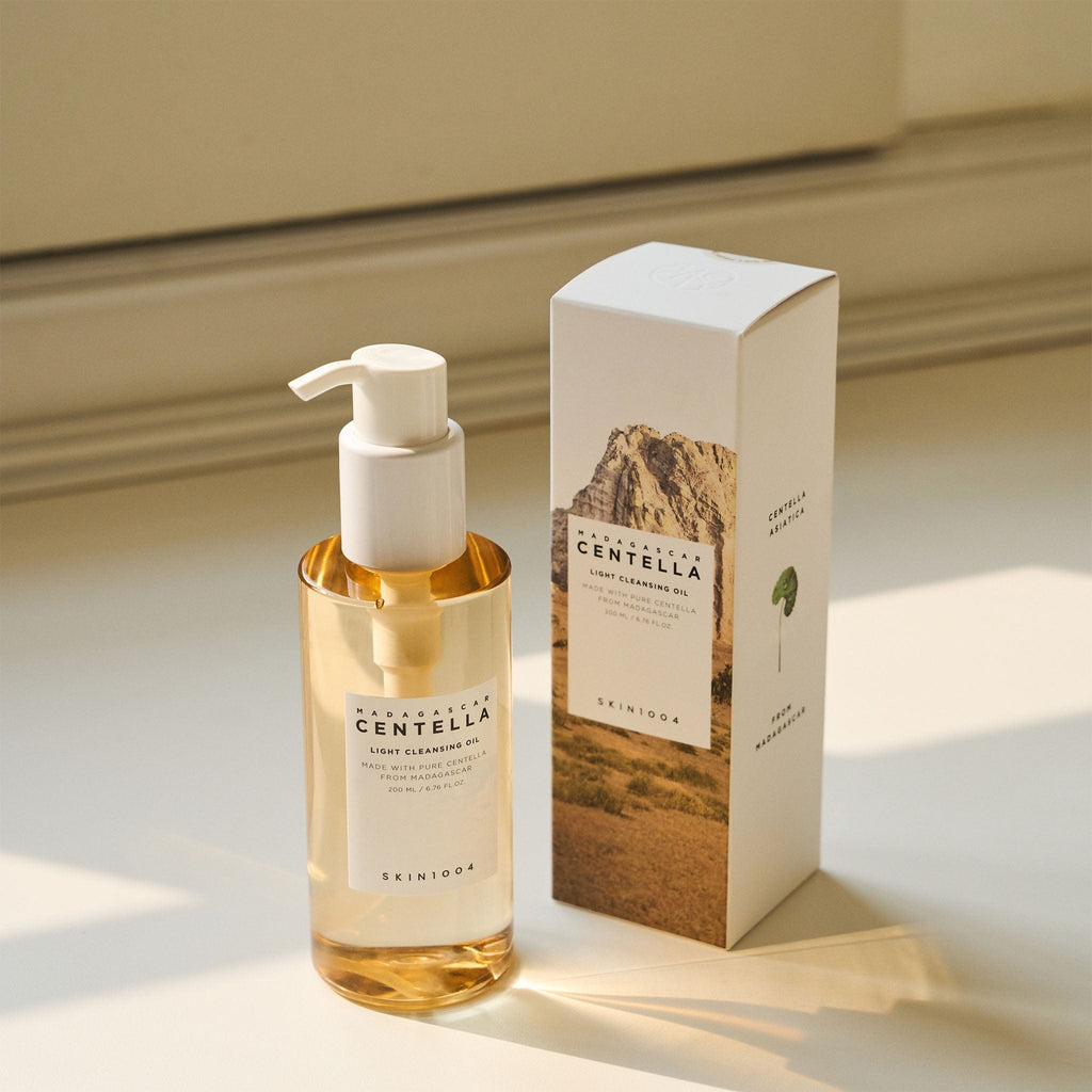 Madagascar Centella Light Cleansing OIl 200ml - image 3