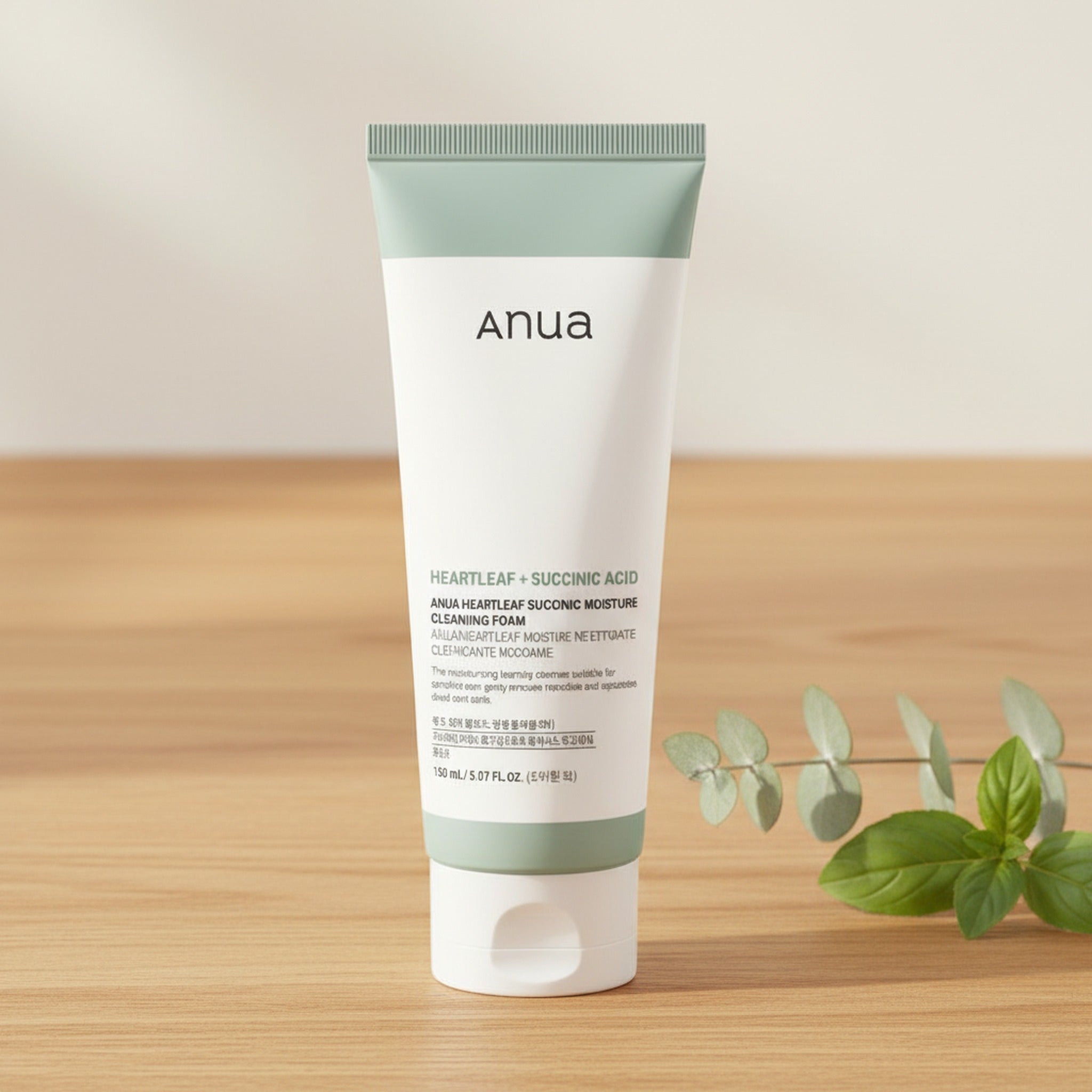HEARTLEAF SUCCINIC MOISTURE CLEANSING FOAM 150m - image 3