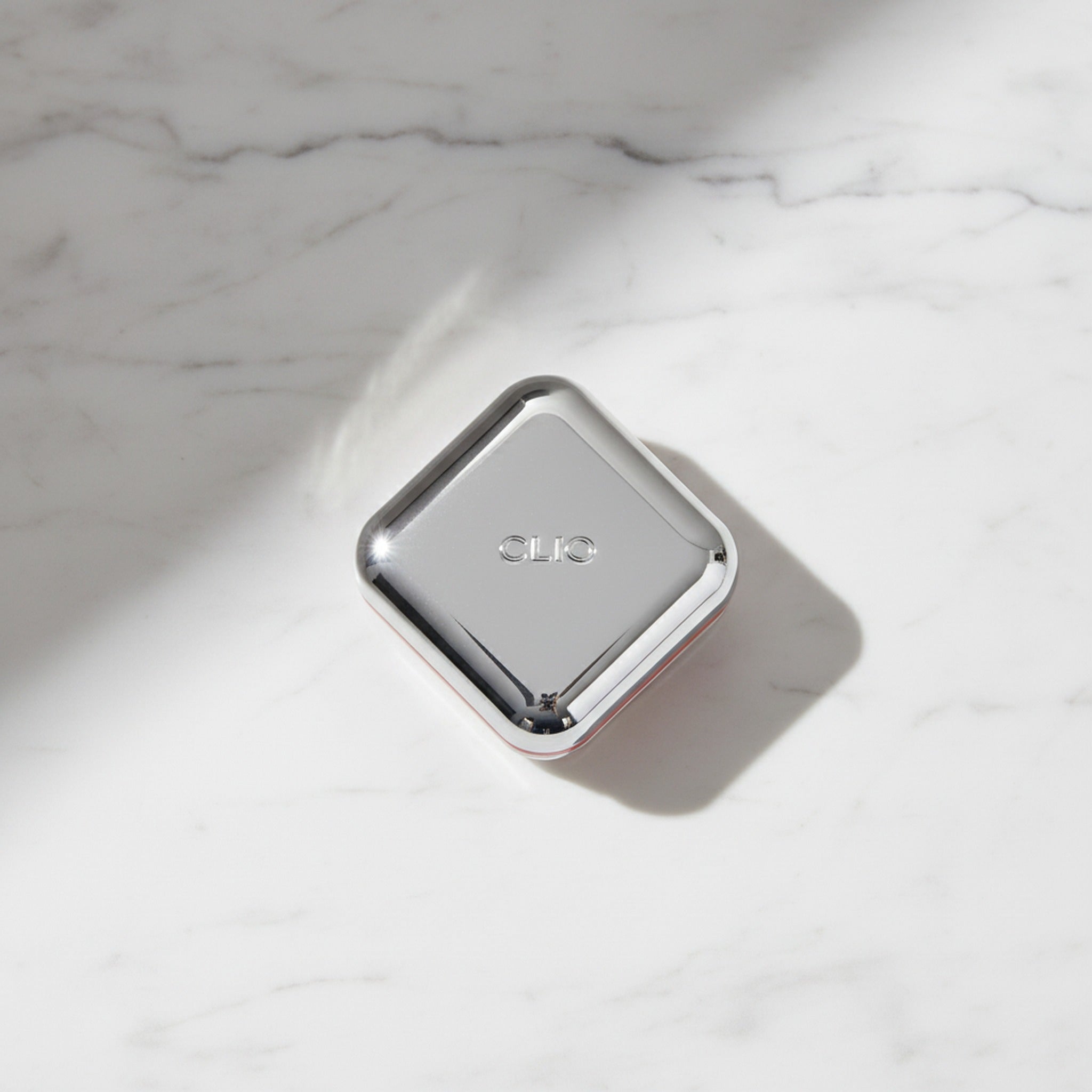 Essential Lipcheek Tap