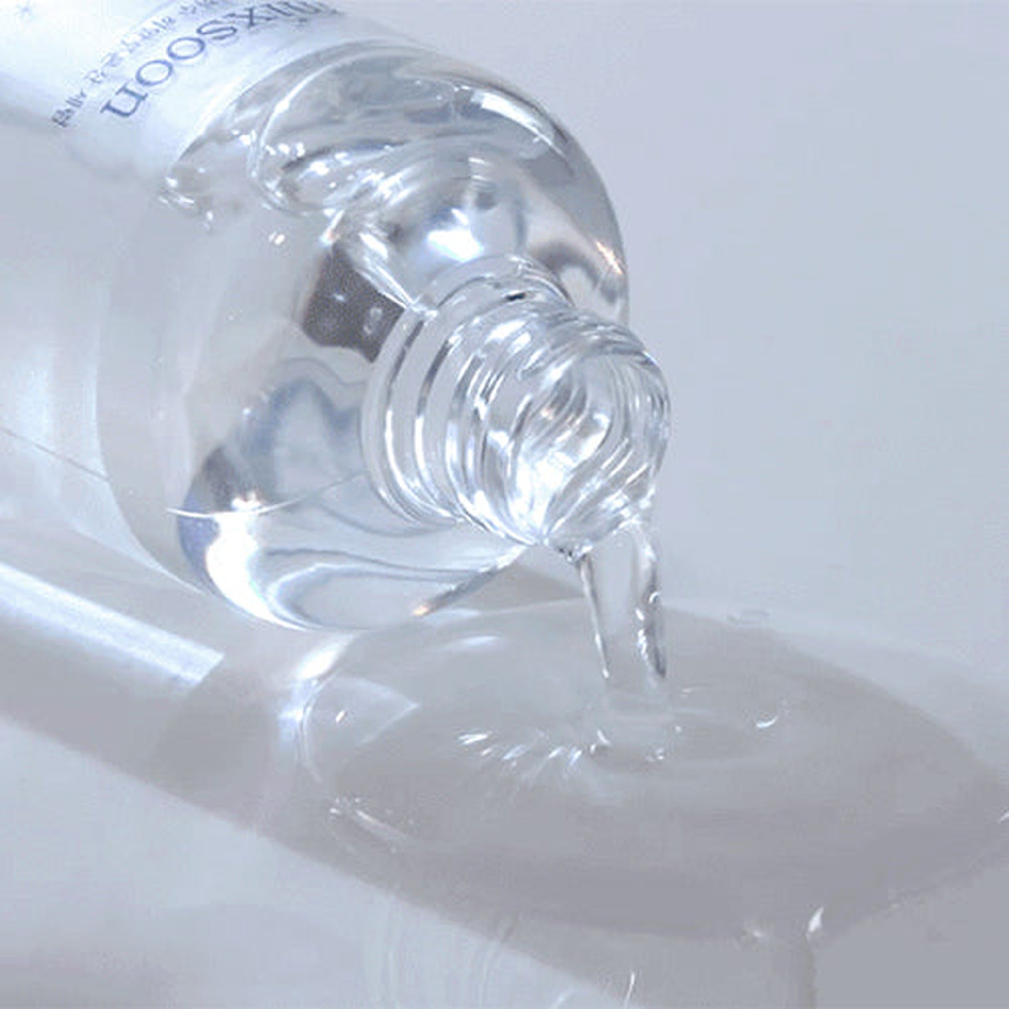 Glacier Water Hyaluronic Acid  Serum 300ml - image 3