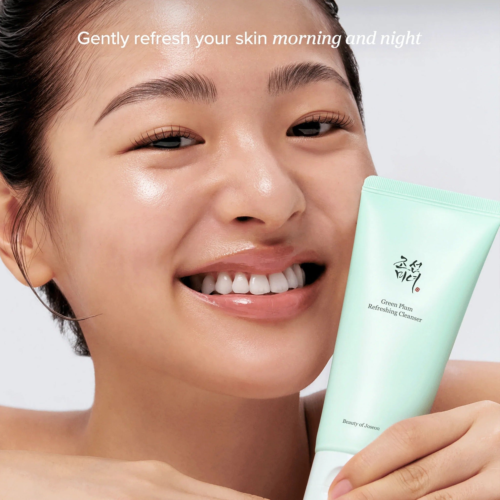 Green Plum Refreshing Cleanser 100ml - image 3