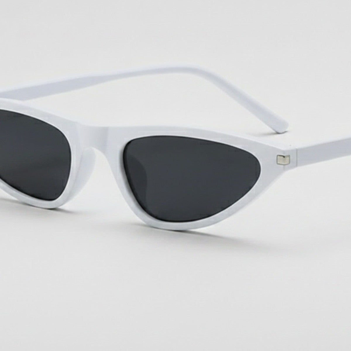 Retro Cat Eye Sunglasses - White Frame Black Gray Lens – eyewear (view 1)