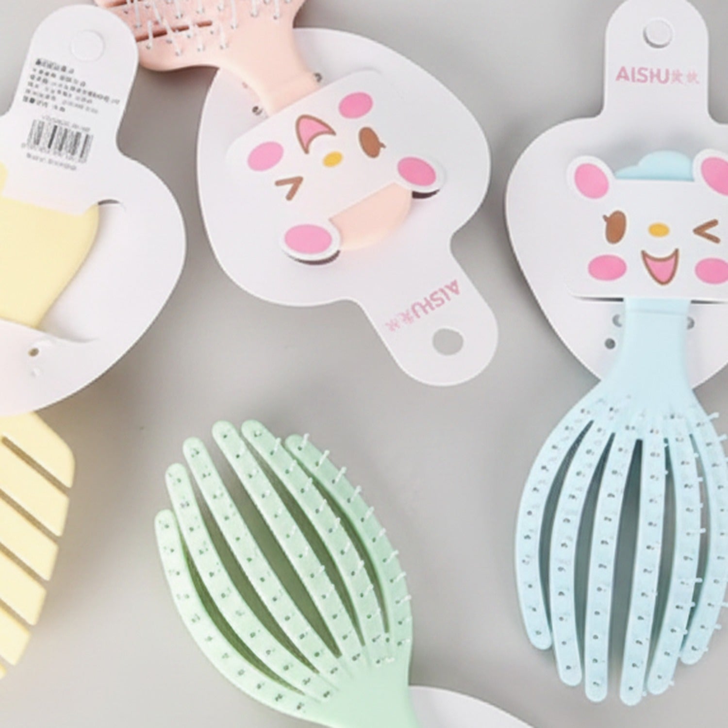 Cute Animal Hair Brush With Mirror Detail Set – Korean beauty tool (view 1)