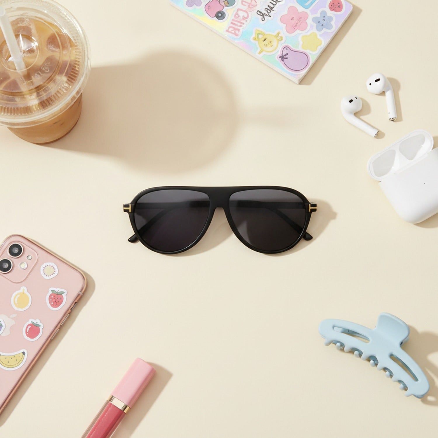 Retro Aviator Sunglasses with Gold Trim Black & Gold