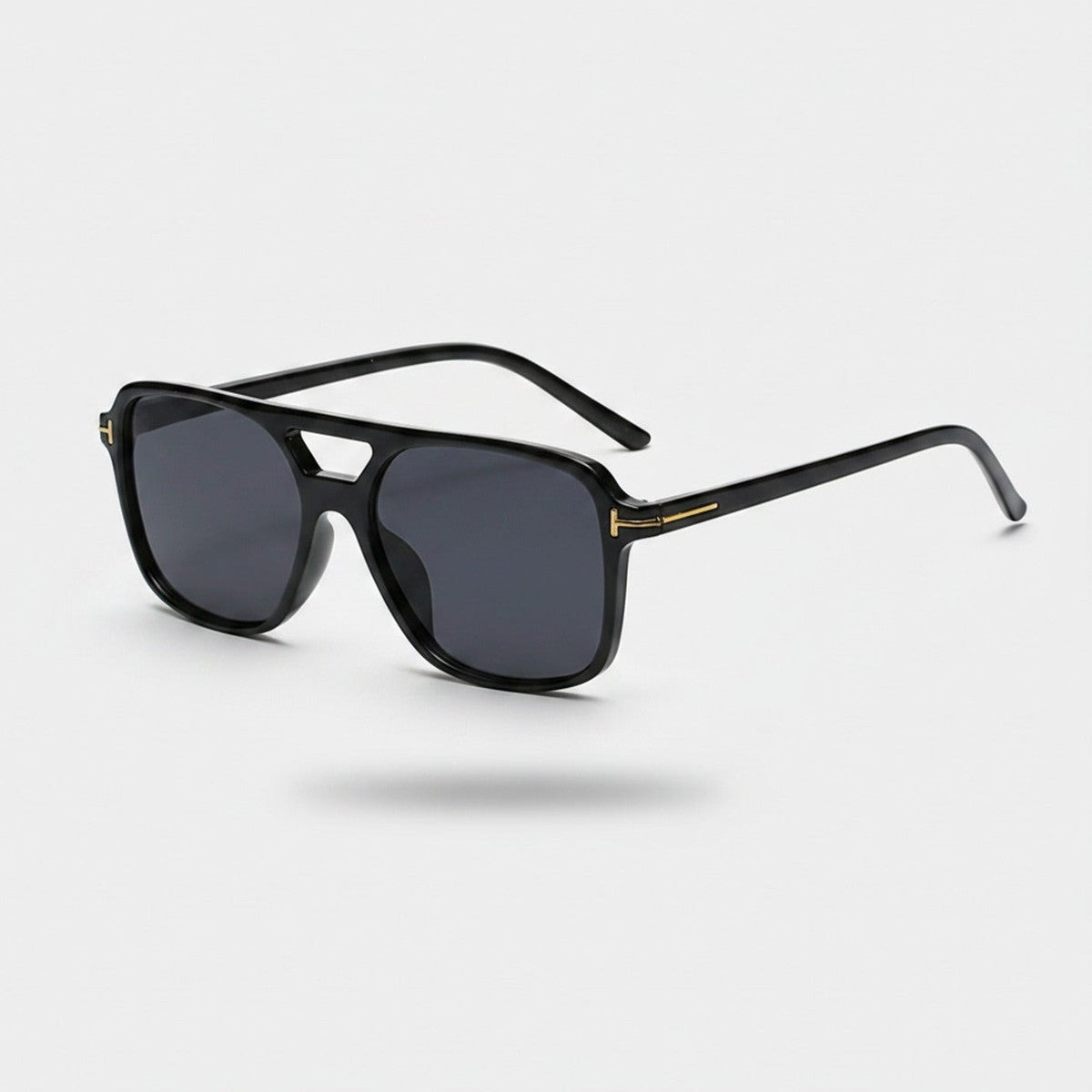 Black Square Aviator Sunglasses With Gold Accent – eyewear (view 1)