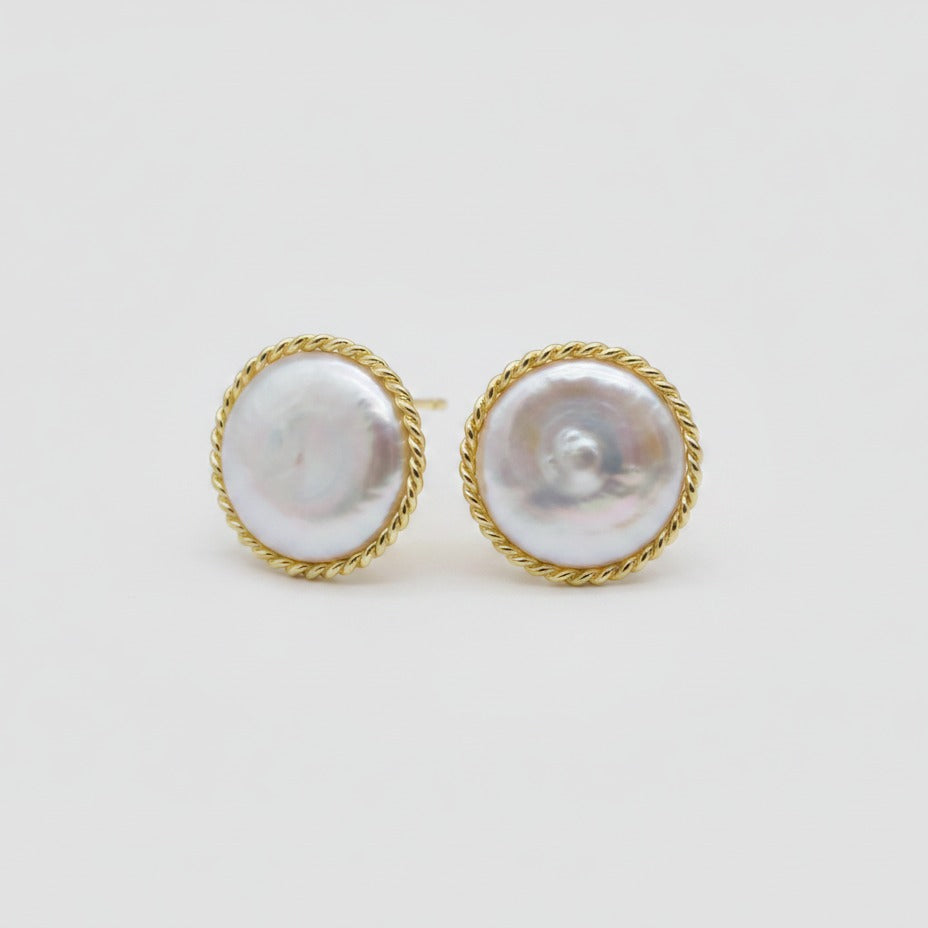 Pearl Twisted Frame Stud Earring - Pearl White