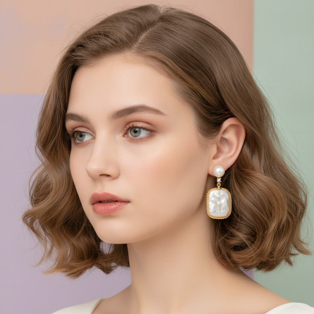 Pearl Twisted Frame Stud Earring - Type 3