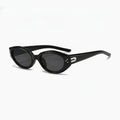 Black Oval Retro Sunglasses With Metal Accent – eyewear (view 1)