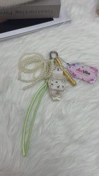 KEUKK0021-WhiteFloralTeddyBear-OS