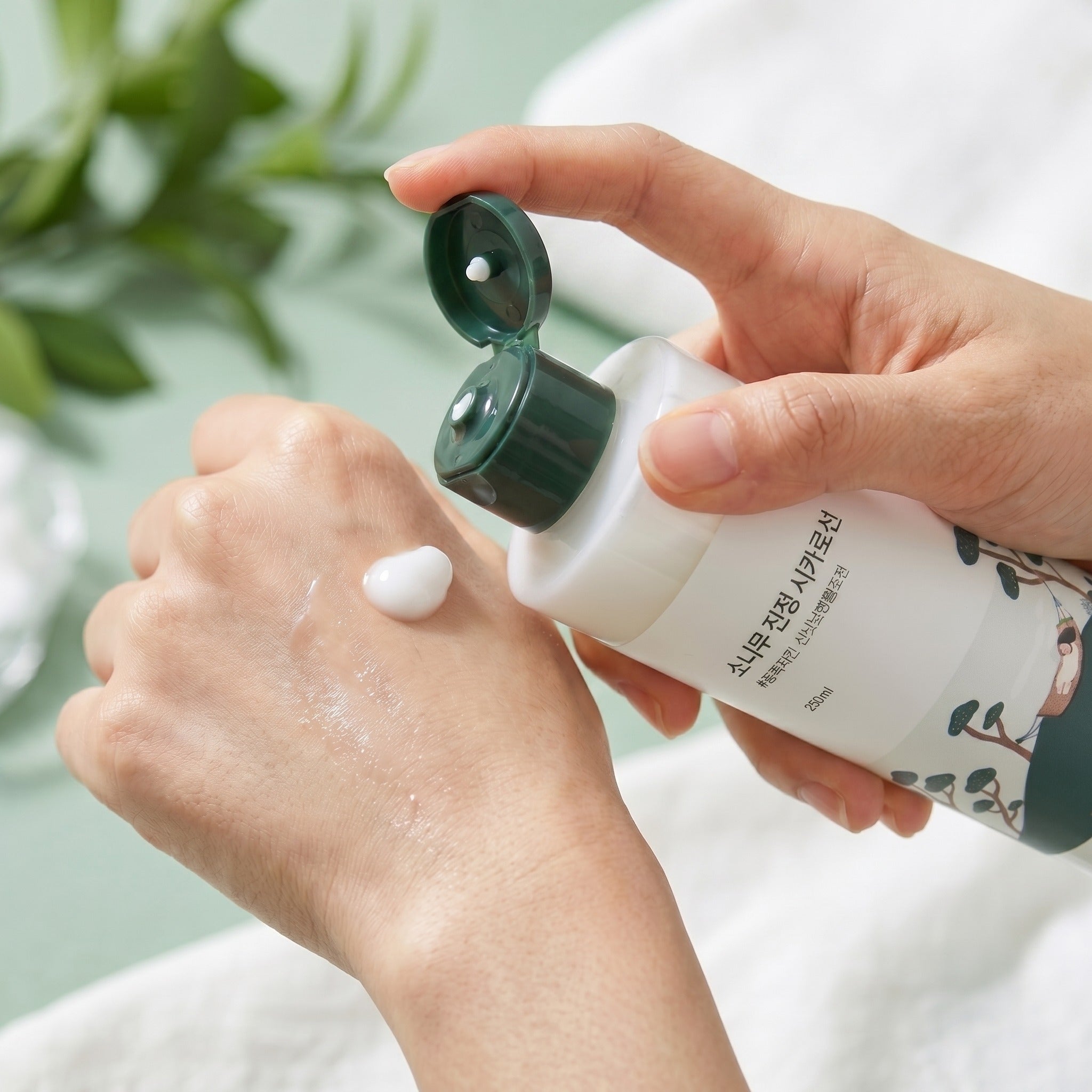 PINE CALMING CICA LOTION_250ml